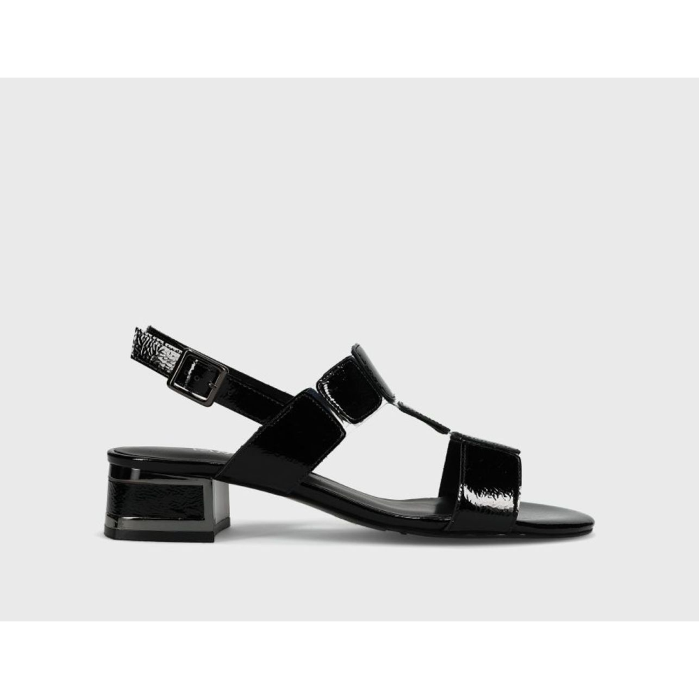 Vaneli Hatty Black Patent